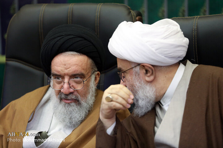 Photos (2): Unveiling ceremony of Encyclopedia of Shia teachings held at AhlulBayt World Assembly
