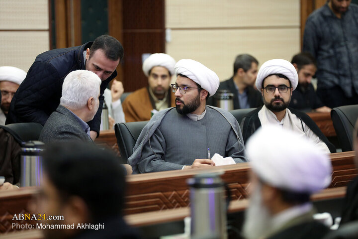 Photos (2): Unveiling ceremony of Encyclopedia of Shia teachings held at AhlulBayt World Assembly