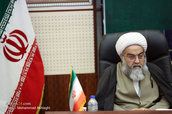 Photos (2): Unveiling ceremony of Encyclopedia of Shia teachings held at AhlulBayt World Assembly