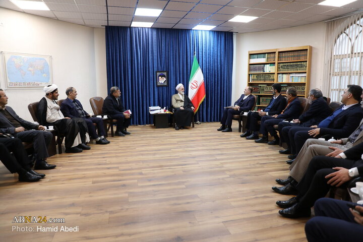 Photos: Minister of Agriculture meets with Ayatollah Arafi