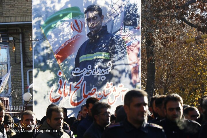Photos: Funeral ceremony of Martyred Firefighter Saleh Amani in Tabriz