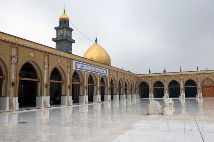 وفقا لما أفادته وكالة أهل البيت (ع) للأنباء ـ ابنا ـ تنشر وكالة "أبنا" للأنباء مشاهد جديدة عن مسجد الكوفة المعظم وهو خال من الزوار، في أجواء مطرية .