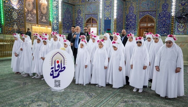 تقرير مصور/ العتبة الحسينية تقيم حفل تتويج الفتيات اللواتي بلغن سن التكليف في صحن الإمام الحسين(ع)