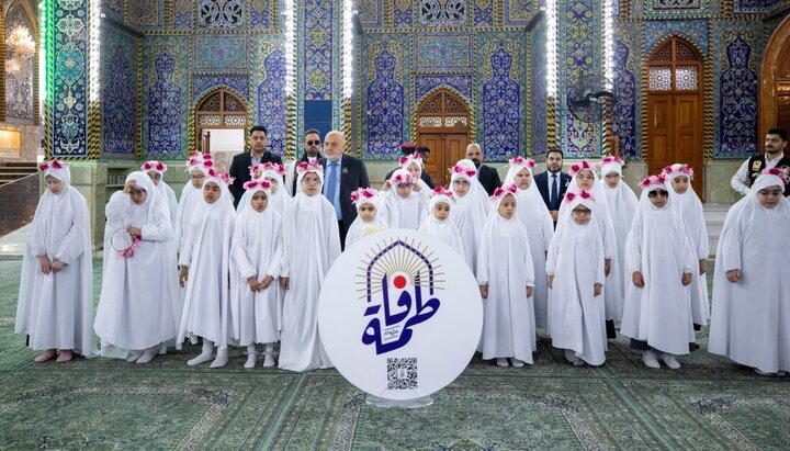 تقرير مصور/ العتبة الحسينية تقيم حفل تتويج الفتيات اللواتي بلغن سن التكليف في صحن الإمام الحسين(ع)