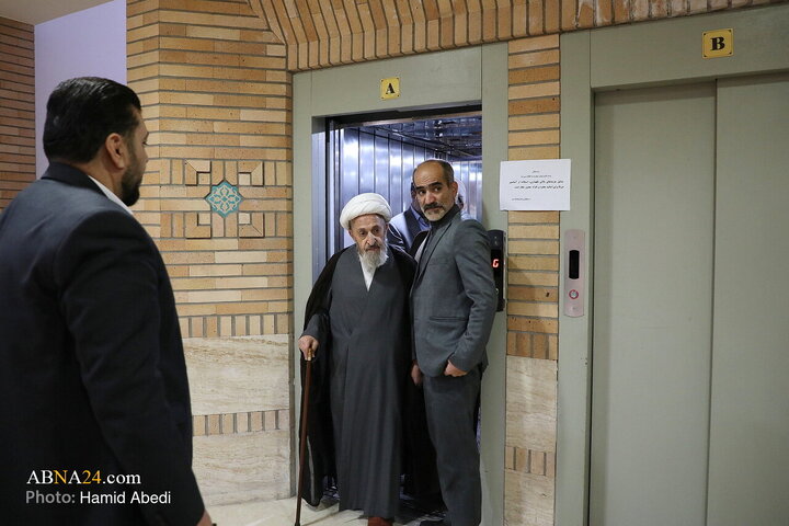 حضور آیت‌الله سبحانی در مراسم افتتاحیه پژوهشکده کلام و علوم اسلامی امام جعفرصادق علیه‌السلام 