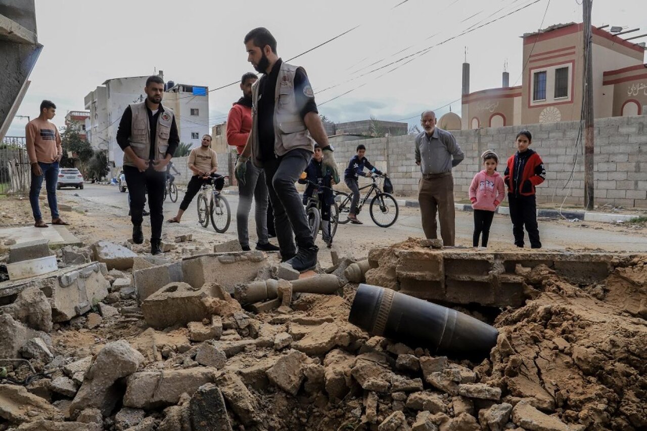 Palestinian Child Martyred by Unexploded Israeli Ordnance in Gaza