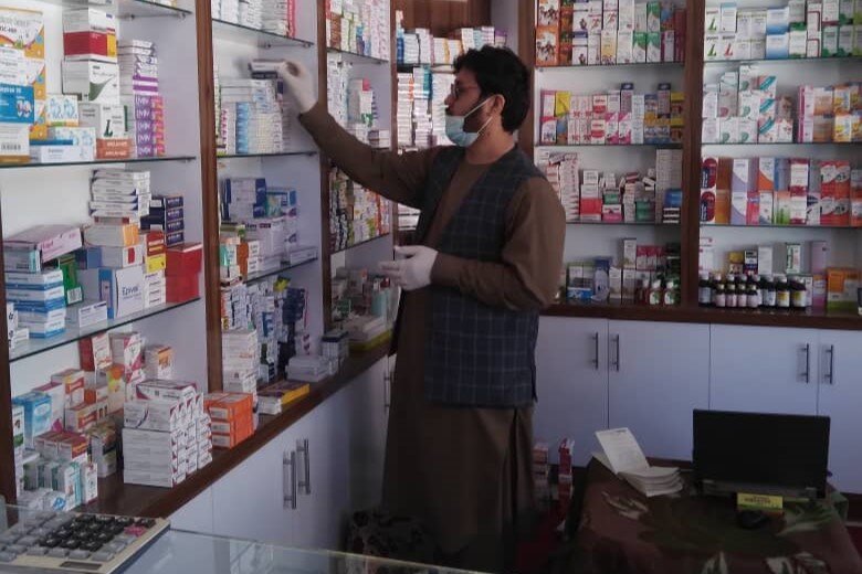 کیفیت پایین، قیمت بالا؛ نارضایتی شهروندان شیعه غرب کابل از داروهای موجود در بازار