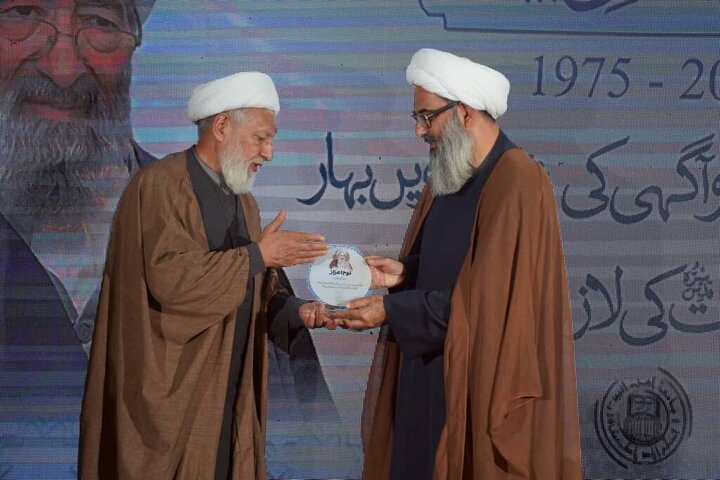 تقرير مصور/ مراسم احتفال بالذكرى الخميسن لتأسيس جامعة أهل البيت (ع) في العاصمة الباكستانية