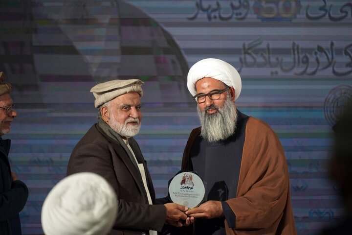 تقرير مصور/ مراسم احتفال بالذكرى الخميسن لتأسيس جامعة أهل البيت (ع) في العاصمة الباكستانية