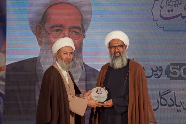 تقرير مصور/ مراسم احتفال بالذكرى الخميسن لتأسيس جامعة أهل البيت (ع) في العاصمة الباكستانية