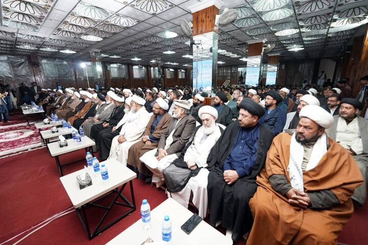 تقرير مصور/ مراسم احتفال بالذكرى الخميسن لتأسيس جامعة أهل البيت (ع) في العاصمة الباكستانية