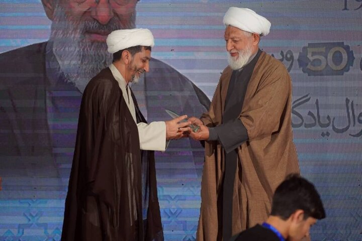 تقرير مصور/ مراسم احتفال بالذكرى الخميسن لتأسيس جامعة أهل البيت (ع) في العاصمة الباكستانية