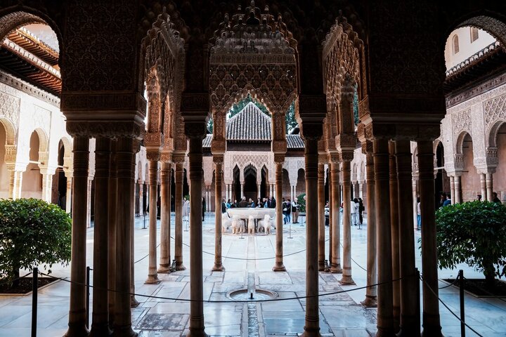 Photos: Alhambra Palace in Spain: A Symbol of Islamic Heritage, Architectural Splendor in Europe