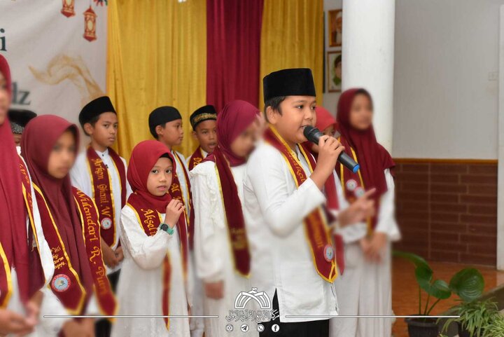 تقرير مصور/ فعاليات بذكرى ولادة السيدة "فاطمة الزهراء"(ع) أقيمت بإندونيسيا ولبنان وإيران برعاية العتبة الحسينية