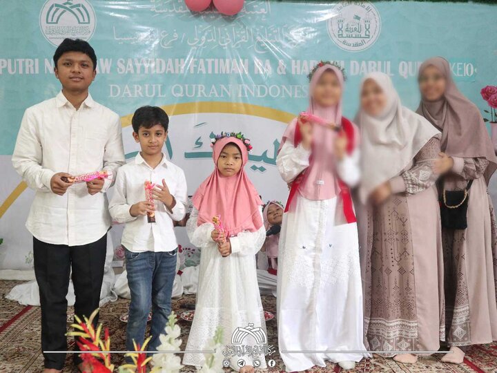 تقرير مصور/ فعاليات بذكرى ولادة السيدة "فاطمة الزهراء"(ع) أقيمت بإندونيسيا ولبنان وإيران برعاية العتبة الحسينية