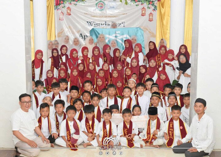 تقرير مصور/ فعاليات بذكرى ولادة السيدة "فاطمة الزهراء"(ع) أقيمت بإندونيسيا ولبنان وإيران برعاية العتبة الحسينية