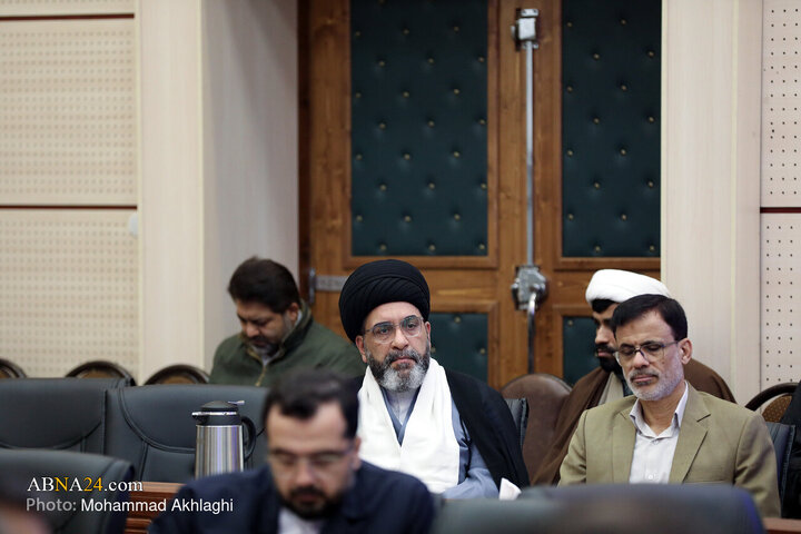 تقرير مصور/ مراسم إزاحة الستار عن موسوعة "المعارف الشيعية" في المجمع العالمي لأهل البيت(ع)