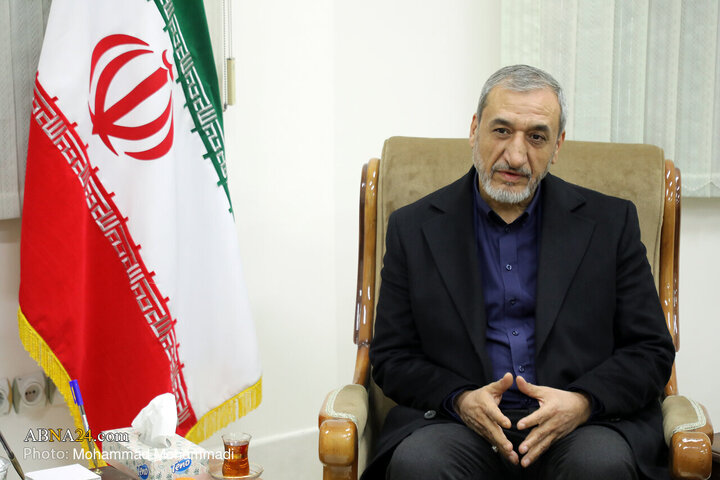 تقرير مصور/ الأمين العام للمجمع العالمي لأهل البيت (ع) يستقبل ضيوفا أجانبا شاركوا بجائزة الإمام الخميني العالمية