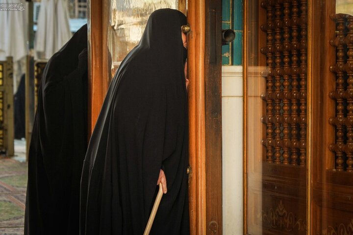 Informe fotográfico | Atmósfera espiritual en el Santuario de Amir al-Mu’minin, Imam Ali (la paz sea con él), momentos atrás