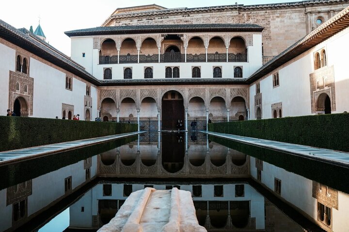 Informe fotográfico | La Alhambra en España: símbolo del patrimonio islámico y esplendor arquitectónico en Europa