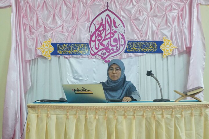 Informe fotográfico | El centro Dar Al-Zahra en Tailandia acoge una conferencia sobre «el nacimiento de la santísima dama Fátima: mujer ejemplar, árbol del Profetismo»