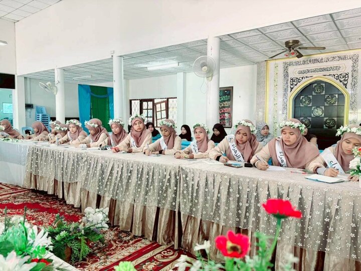 Informe fotográfico | El centro Dar Al-Zahra en Tailandia acoge una conferencia sobre «el nacimiento de la santísima dama Fátima: mujer ejemplar, árbol del Profetismo»