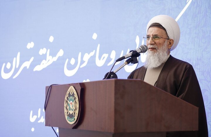 ملت ایران دستِ پُر خود را به دشمن نشان داد