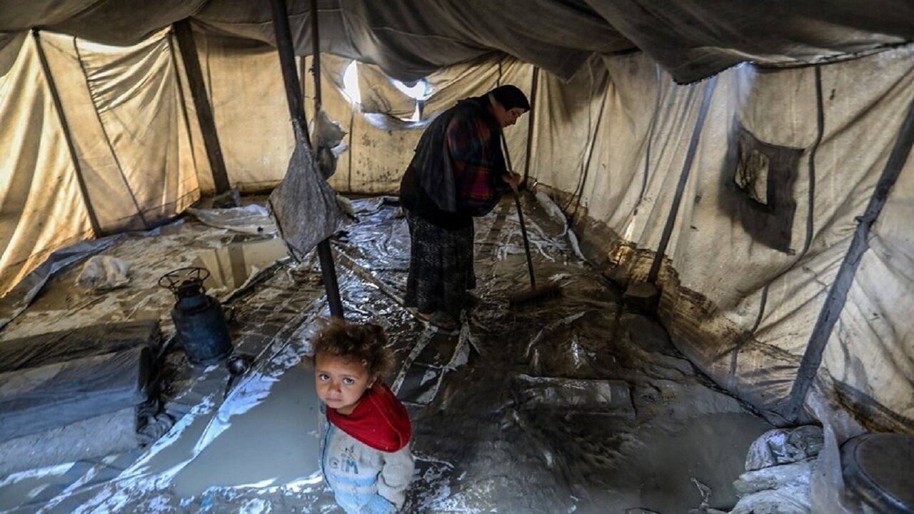 استقامت در دل طوفان