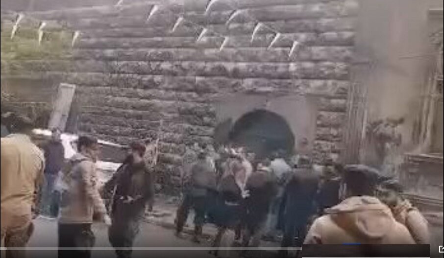 Video | Ələvi və Şiə və Sünniləri müşrik hesab edən vəhhabi Qolani rejimi Hələbin əl-Cəmiliyyə məhəlləsində sinaqoq açıdılar