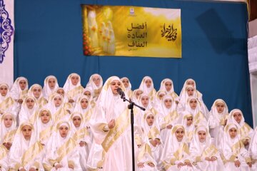 لبنان..ثانوية المهدي (ع) تكرّم 74 تلميذة بمناسبة بلوغهن سن التكليف الشرعي