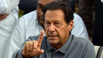 عمران خان نے مذاکرات کی تجویز پھر مسترد کردی، معافی کے بغیر کوئی بات چیت نہیں ہوگی: حکومت