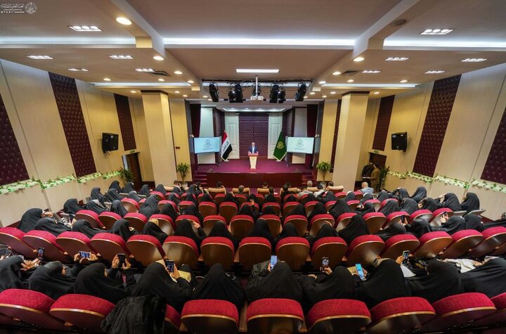 تقرير مصور/ العتبة العوية تقيم حفلا تكريميا للإساتذة الجامعيين المساهمين بإنجاح مهرجان (عباءتي)