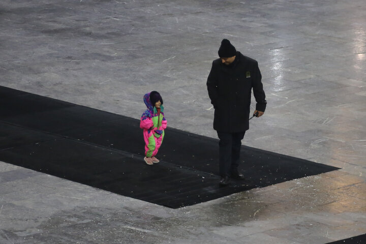 Photos: Atmosphere of Imam Reza holy shrine on night of birth anniversary of Imam Baqir