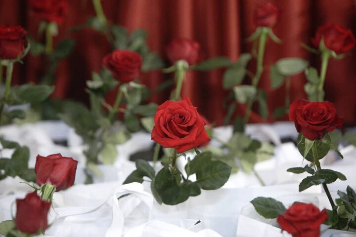 Photos: Custodian of Astan Quds Razavi meets children of Welfare Center on Yalda Night