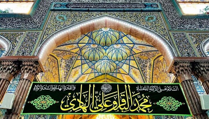 Informe fotográfico | El Santuario del Imam Huséin (P) engalanado con banderas alegres por el natalicio del Imam Muhammad al-Baqir (la paz sea con él)