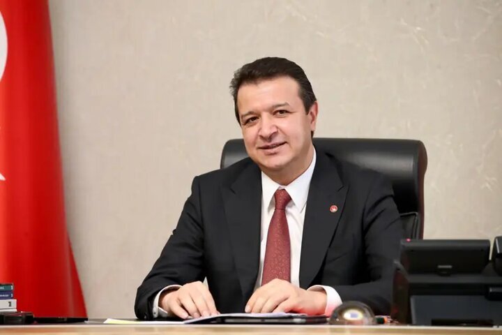 برایەتی لە تورکیا تەنیا بە چەکدانان نایێتەدی