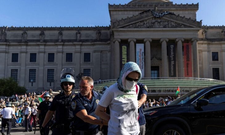 İsrail faşist rejimi Fələstinlə Həmrəyliyi Boğmaq üçün Digər Ölkələrə Təzyiqlərini Gücləndirib