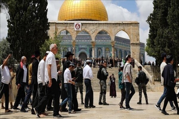 Walowezi wa Kizayuni kuuvamia Msikiti wa Al-Aqsa
