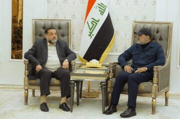 Hamas leaders meet with Iraqi Sayed al-Shuhada Brigades Secretary General