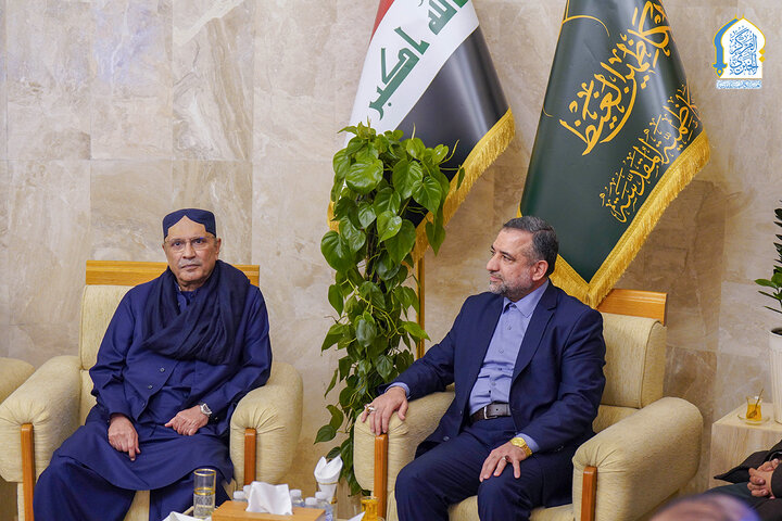 ပါကစ္စတန်သမ္မတ အာဆစ်ဖ်အလီ ဇရ်ဒါရီ နှင့် အဖွဲ့သည်  အေမာမ်မိုင်းန်နေလ်ကာဇမိုင်းန် (အ.စ) သို့ သွားရောက် ဇေယာရသ် ပြု ။ ။ Photos