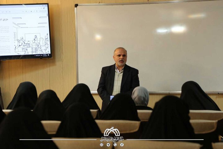 تقرير مصور/ جانب من الحضور في البرنامج التدريبي القرآني (الرحيق المختوم) بمدينة قم