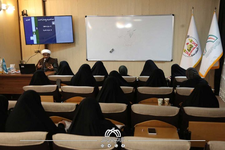 تقرير مصور/ جانب من الحضور في البرنامج التدريبي القرآني (الرحيق المختوم) بمدينة قم