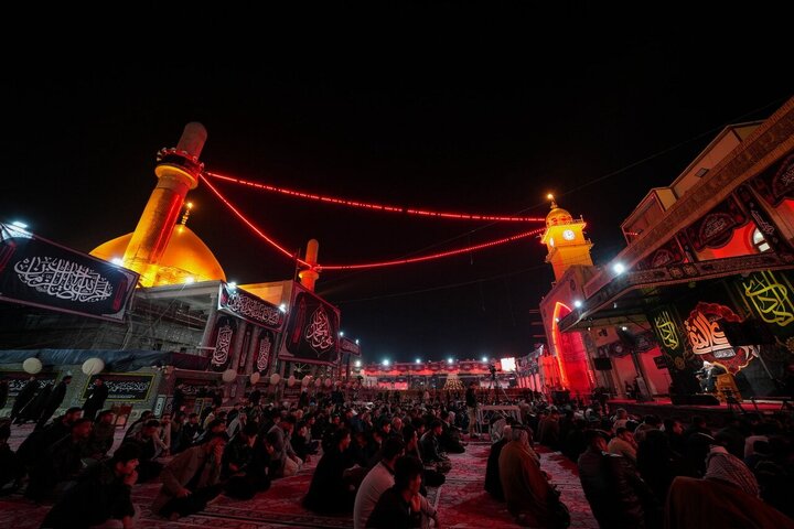 Informe fotográfico | Miles de personas se congregan en el Santuario de Al-Askari para conmemorar el martirio del Imam Alí al-Hadi (la paz sea con él)