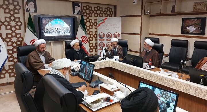 نشست «واکاوی بیانات رهبر انقلاب در جمع مداحان در سال ۱۴۰۴» برگزار شد + تصویر