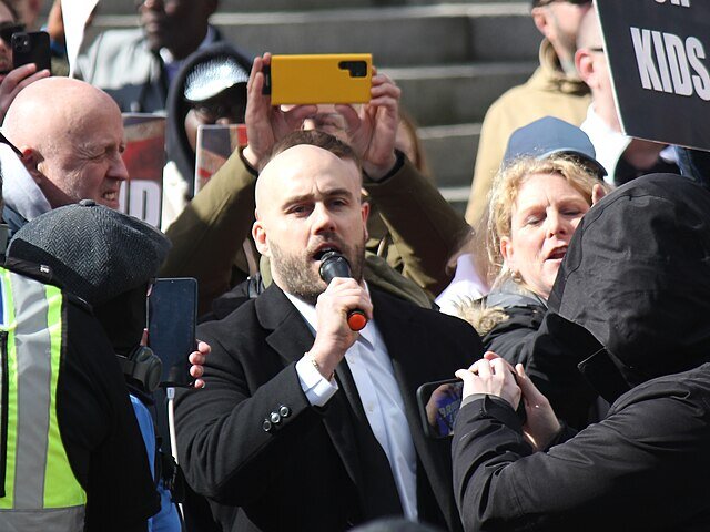 شکایت از پلیس لندن به‌دلیل کوتاهی در برابر تجمع ضداسلامی