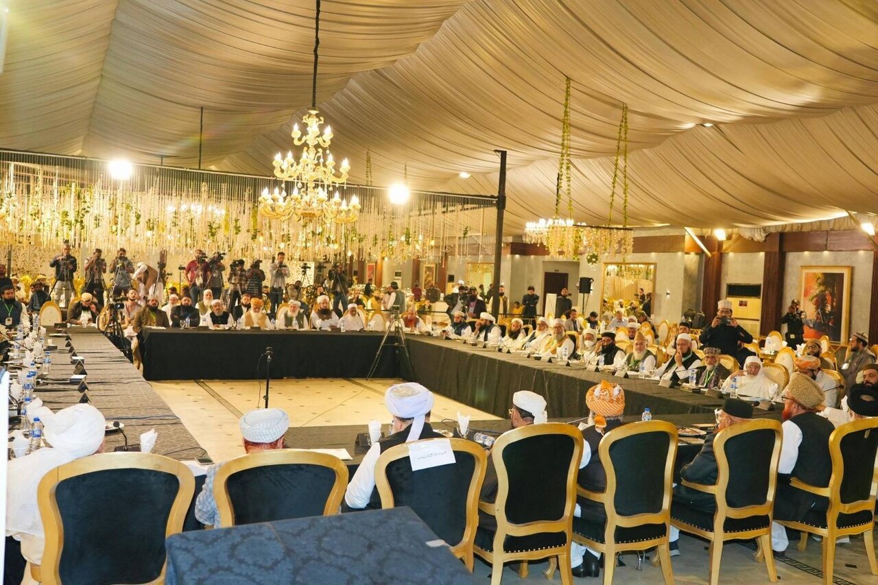 پاکستانی علما کی غزہ میں حماس کو غیرمسلح کرنے کے لیے فوج بھیجنے کی صریح مخالفت