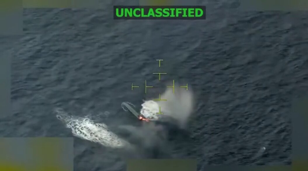 Video | Nakamamatay na Pag-atake ng Estados Unidos sa Isang Sasakyang-Dagat sa Karagatang Pasipiko