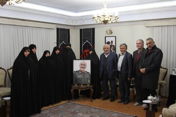 دیدار دبیرکل حزب مؤتلفه اسلامی با خانواده سردار سپهبد شهید سلامی