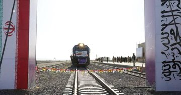 تأکید بر افزایش ظرفیت خط آهن خواف-هرات در دیدار هیئت ایرانی با استاندار هرات