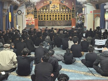 အေမာမ် အလီနကီ (အ.စ) ၏ ရှဟာဒသ် မဂျ်လစ် ကျင်းပ ၊ ချီကာဂို ။ ။ Photos